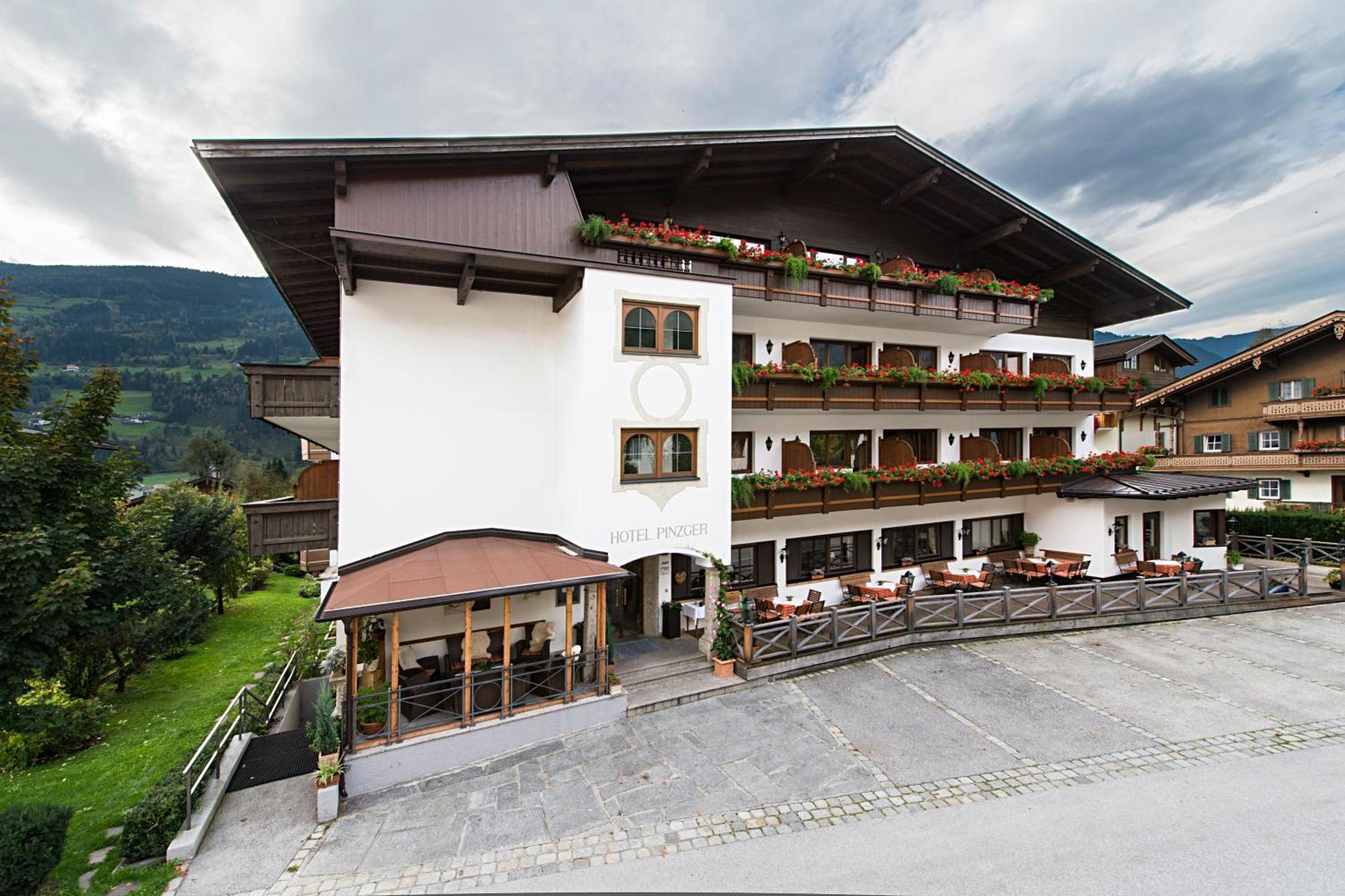 Hotel Zum Pinzger 3*